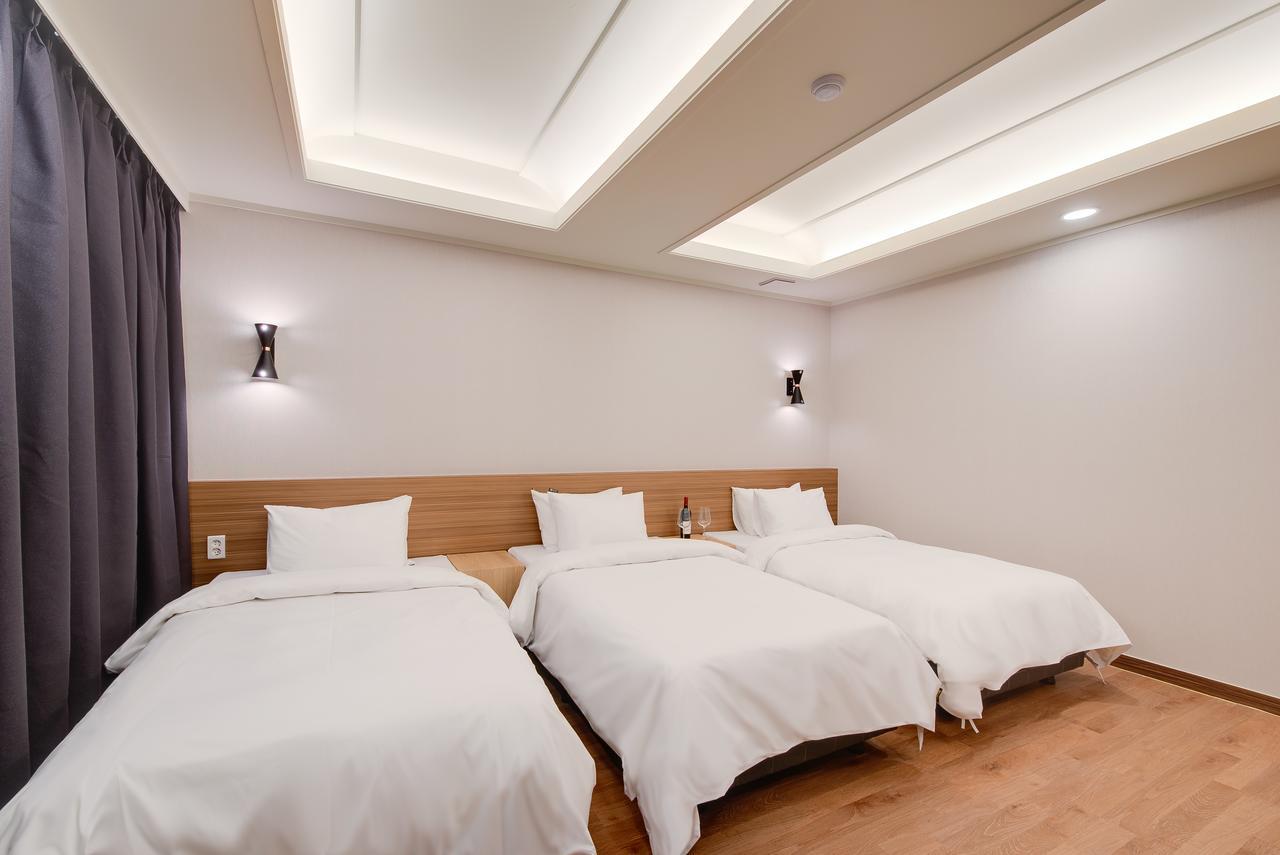 M Hotel Seul Esterno foto