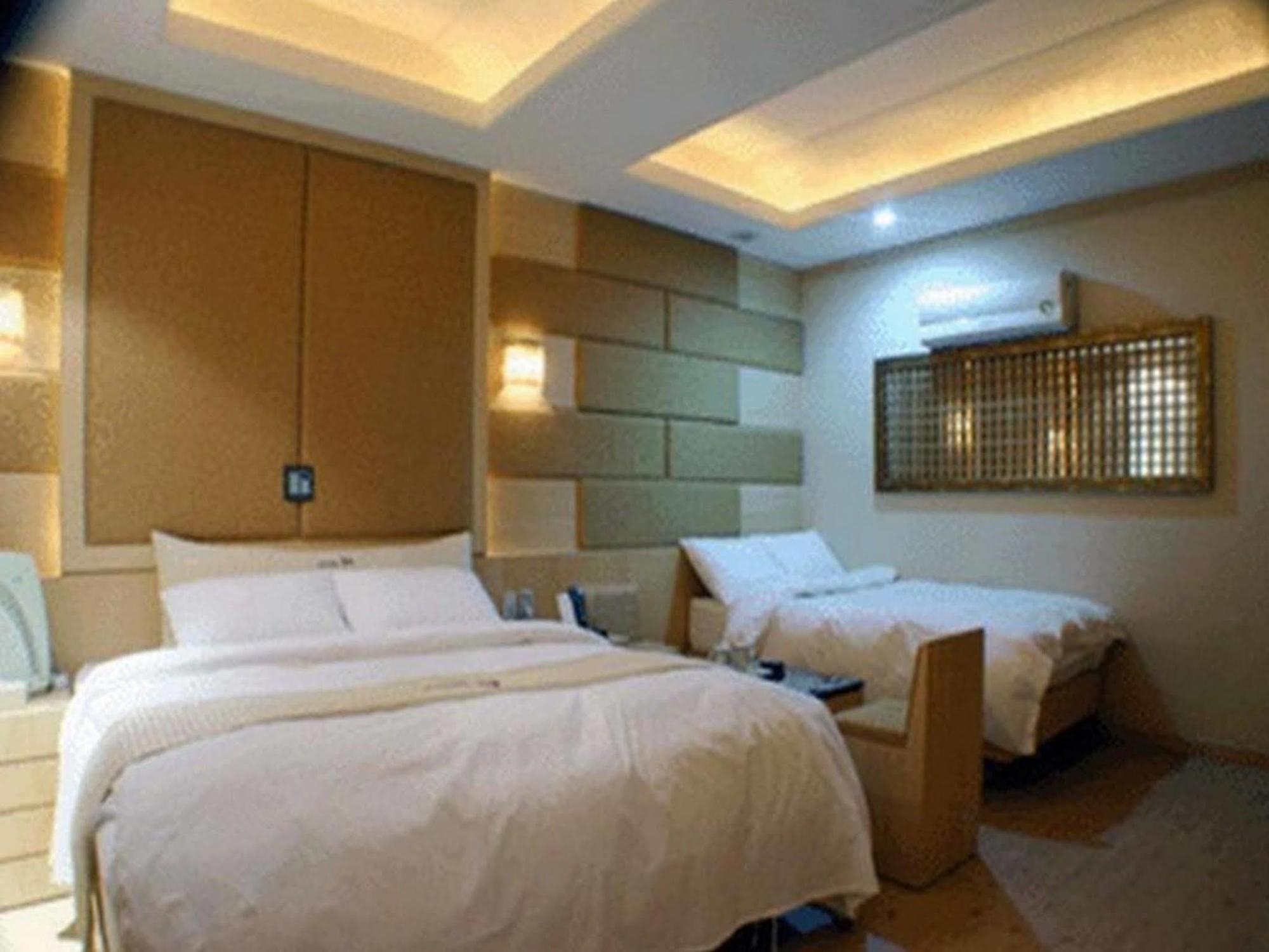 M Hotel Seul Esterno foto