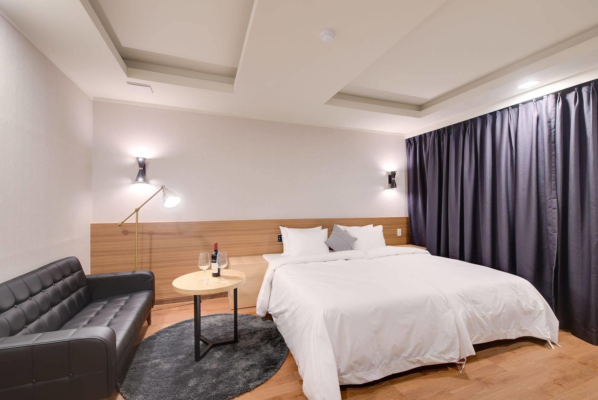 M Hotel Seul Esterno foto