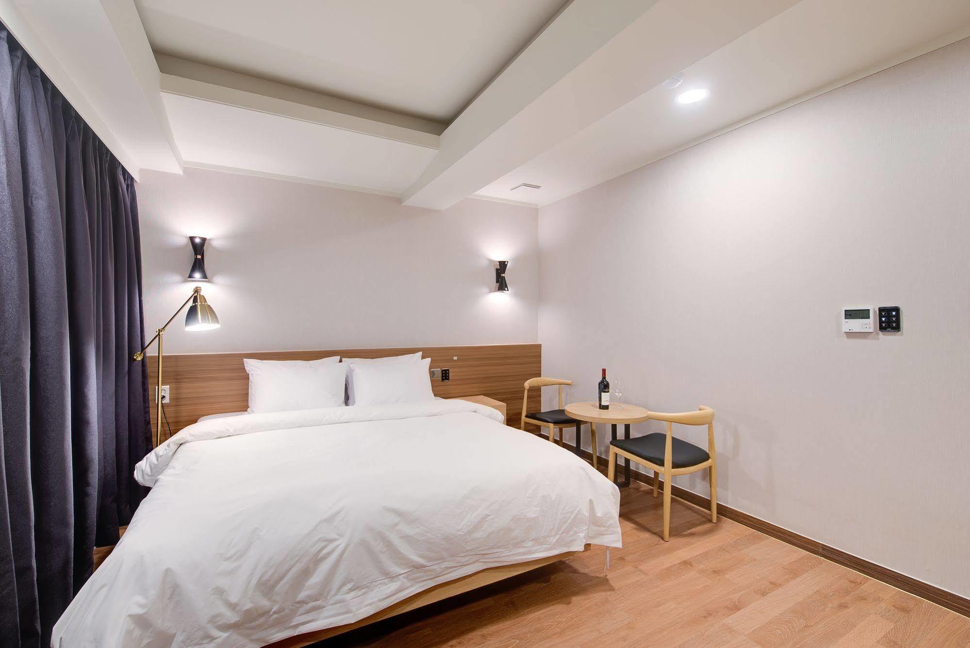 M Hotel Seul Esterno foto