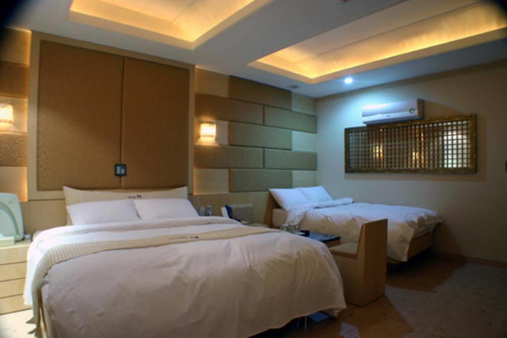 M Hotel Seul Esterno foto